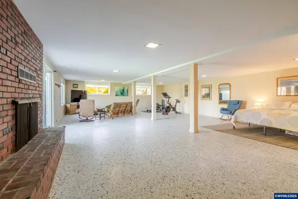 1047 Northview Ln NW NW, Albany, OR 97321