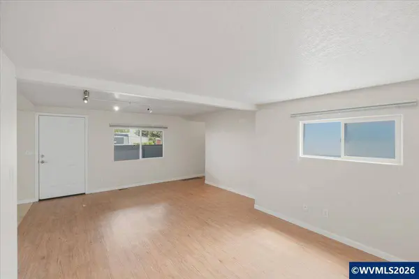 1010 Geary St, Albany, OR 97322