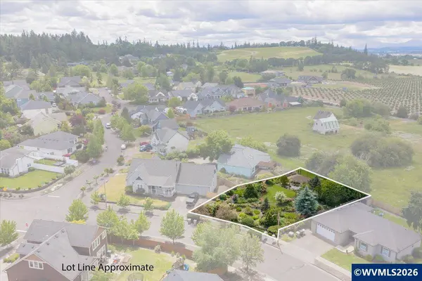 1306 Thorn Dr, Albany, OR 97321