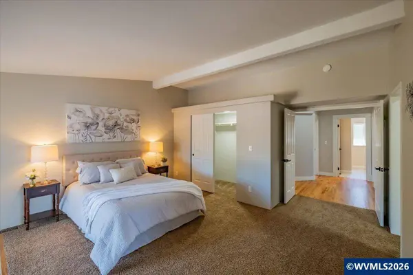 1697 Laura Vista Dr, Albany, OR 97321