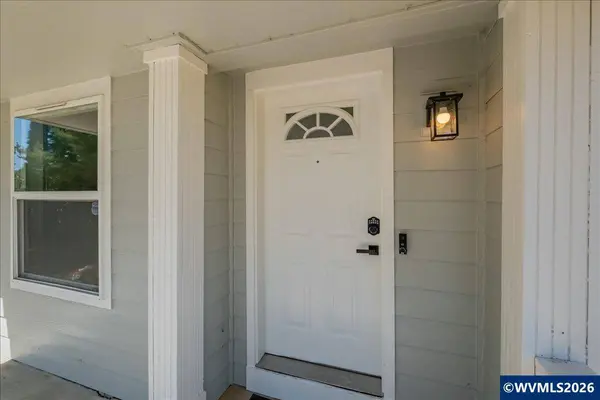 1697 Laura Vista Dr, Albany, OR 97321