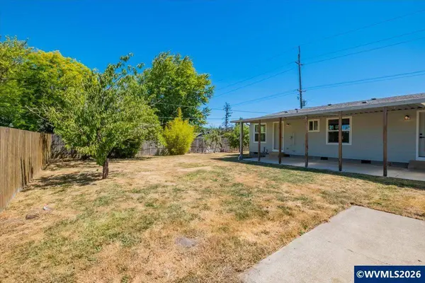 1697 Laura Vista Dr, Albany, OR 97321