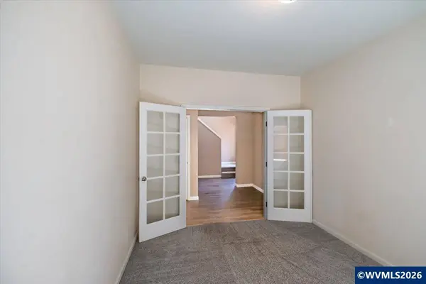 2354 Laura Vista Dr, Albany, OR 97321
