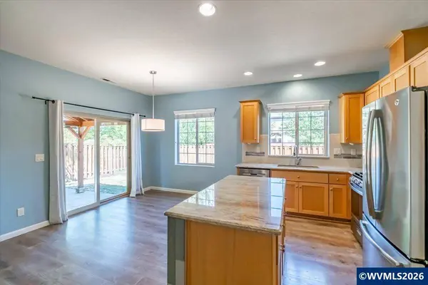 2354 Laura Vista Dr, Albany, OR 97321