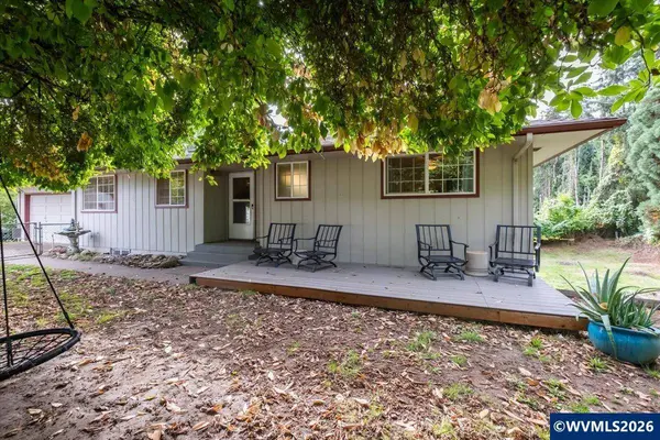 662 East Thornton Lake Dr, Albany, OR 97321