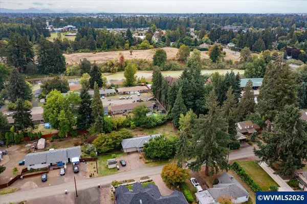 662 East Thornton Lake Dr, Albany, OR 97321