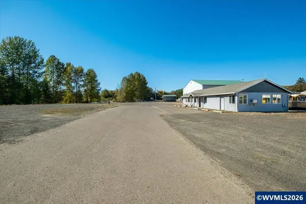 310 9th St, Philomath, OR 97370