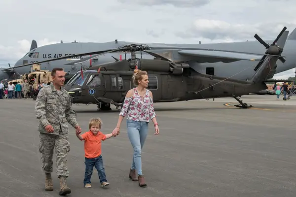What to Expect When PCSing to Alaska: A Military Family’s Guide