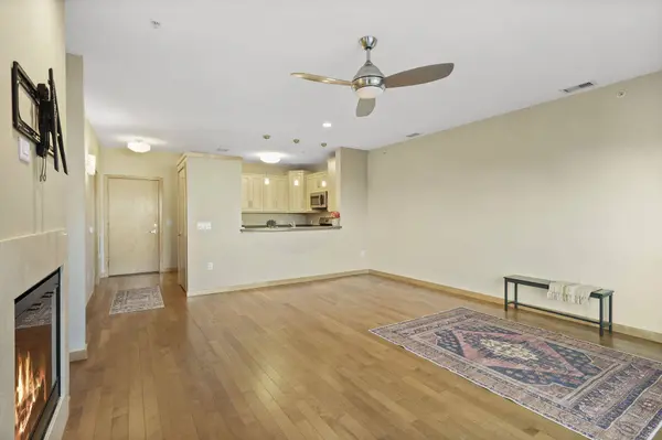 1835 Winnebago Street #207, Madison, WI 53704