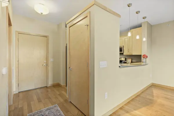 1835 Winnebago Street #207, Madison, WI 53704