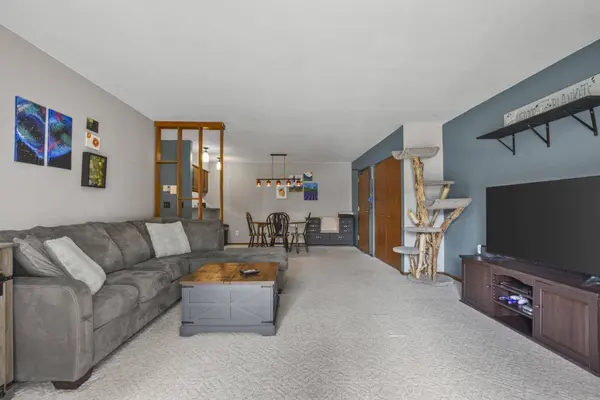 1015 N Sunnyvale Lane #D, Madison, WI 53713