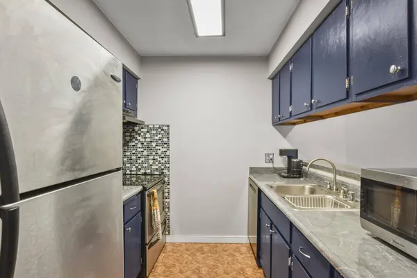 1015 N Sunnyvale Lane #D, Madison, WI 53713