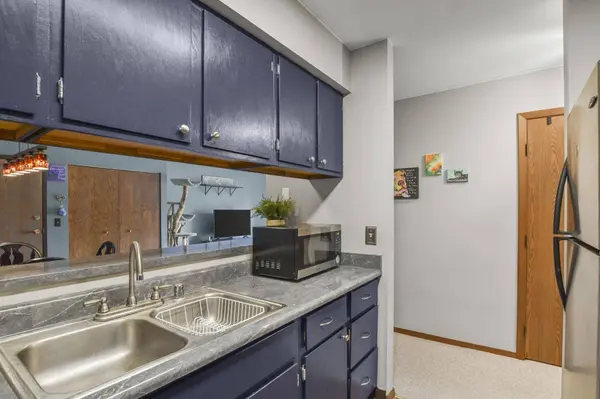 1015 N Sunnyvale Lane #D, Madison, WI 53713