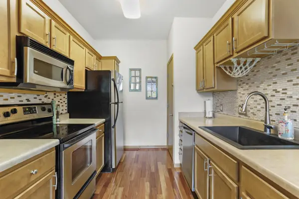 3122 Dorchester Way #6, Madison, WI 53719