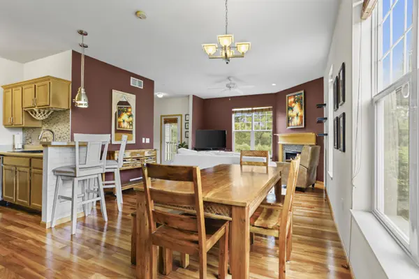 3122 Dorchester Way #6, Madison, WI 53719