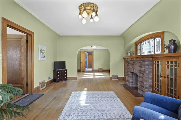 1433 Spaight Street, Madison, WI 53703