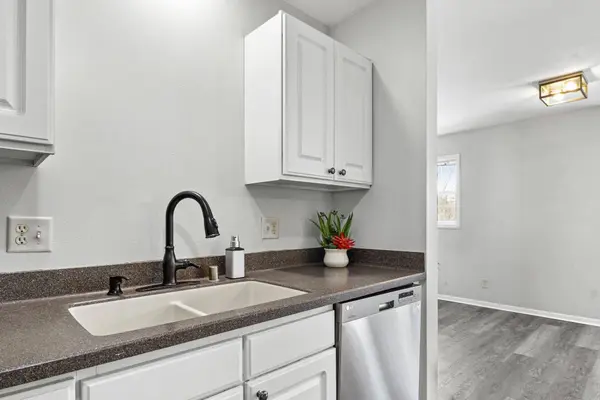 818 Herndon Drive #2, Madison, WI 53718