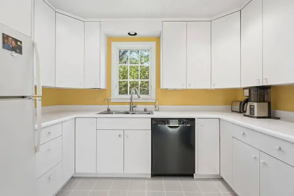 5717 Cedar Place, Madison, WI 53705