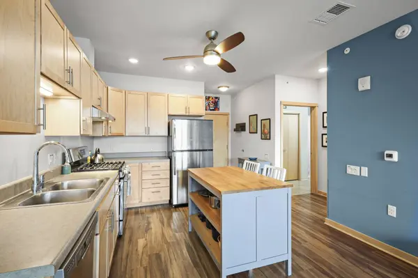 107 Sutherland Court #323, Madison, WI 53704