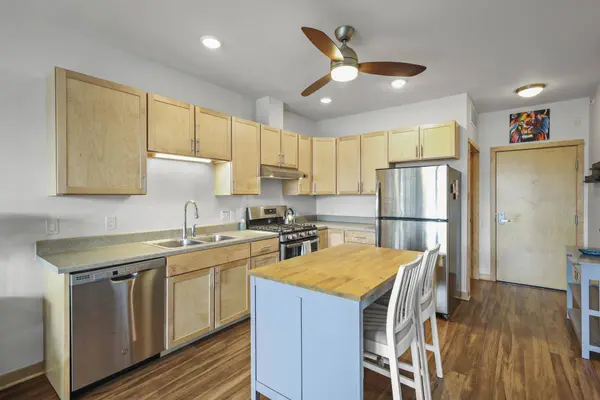 107 Sutherland Court #323, Madison, WI 53704