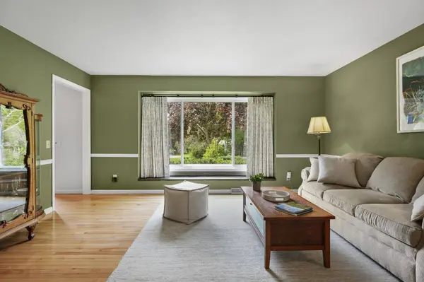 37 N Harwood Circle, Madison, WI 53717