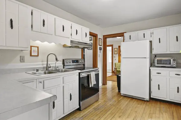 2210 Lafollette Avenue, Madison, WI 53704