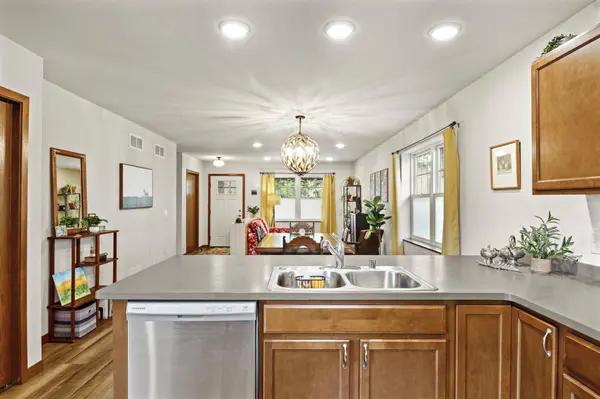 2427 Allied Drive, Madison, WI 53711