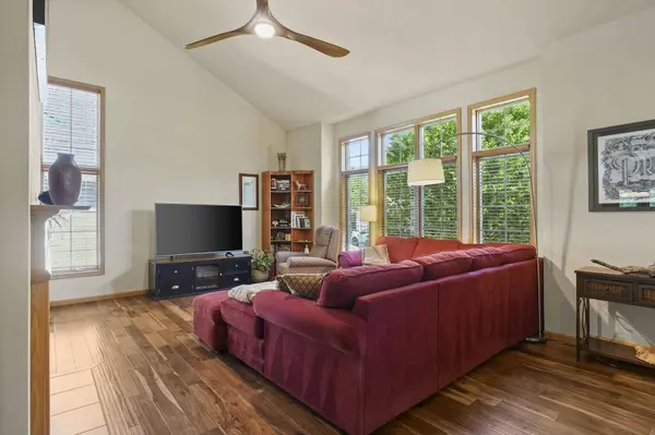 422 Bailey Drive, Madison, WI 53718