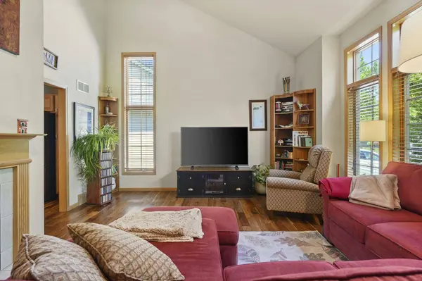 422 Bailey Drive, Madison, WI 53718