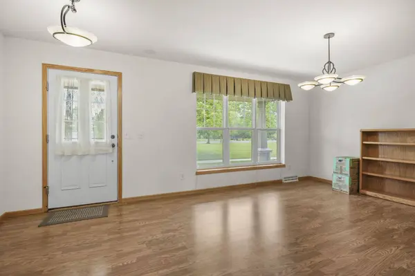 1565 Okeeffe Avenue, Sun Prairie, WI 53590