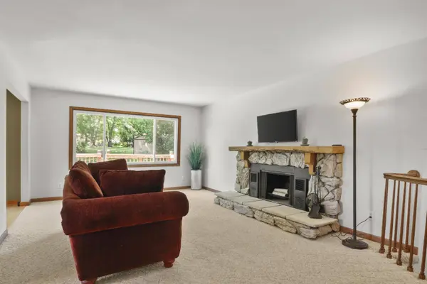 14 Weeping Birch Circle, Madison, WI 53704