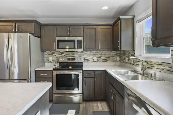 230 Breezy Grass Way, Madison, WI 53718