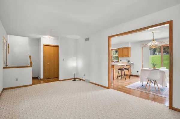 2928 Maple Run Drive, Madison, WI 53719