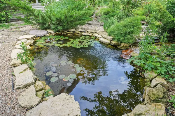 W5430 Windmill Ridge Road, New Glarus, WI 53574