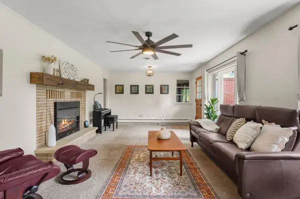 301 Valley View Street, Verona, WI 53593