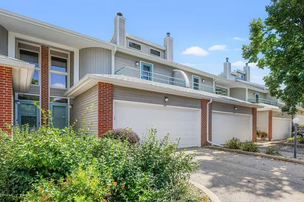 69 Ponwood Circle, Madison, WI 53717