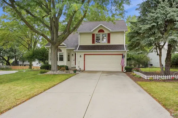 2 Cottonwood Circle, Madison, WI 53704