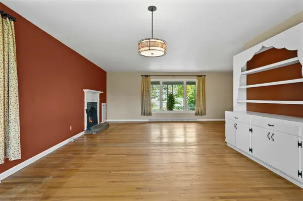 6625 S Oak Lane, Windsor, WI 53598