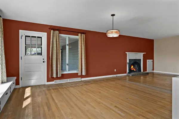 6625 S Oak Lane, Windsor, WI 53598
