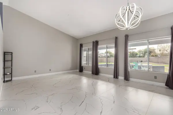 510 N JESSE Court, Chandler, AZ 85225