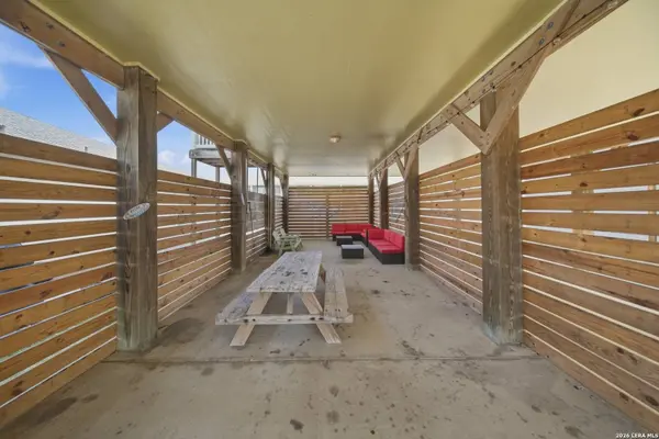 415 SPENCERS LNDG, Port Aransas, TX 78373