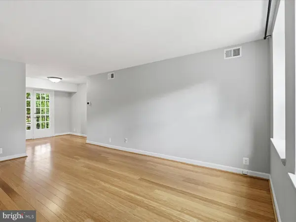 2966 S COLUMBUS ST #B2, Arlington, VA 22206