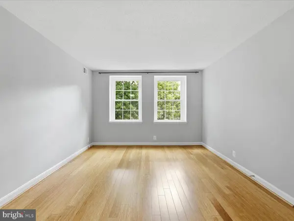 2966 S COLUMBUS ST #B2, Arlington, VA 22206
