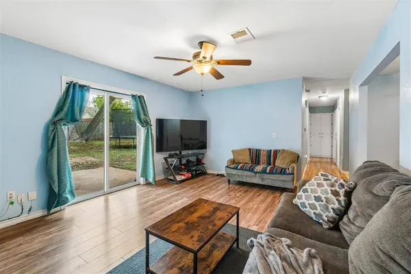 108 Cambridge DR, Midwest City, OK 73110