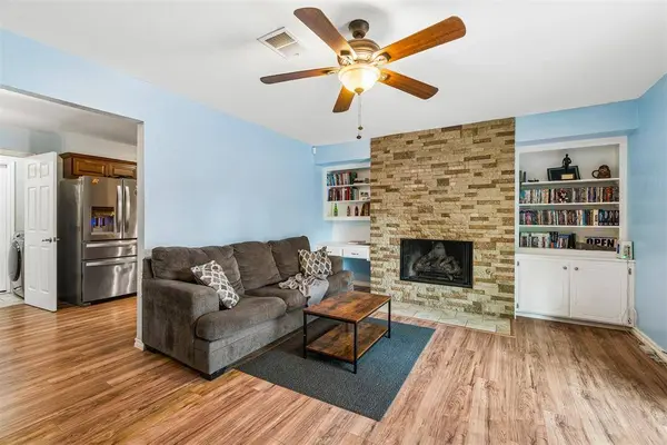 108 Cambridge DR, Midwest City, OK 73110
