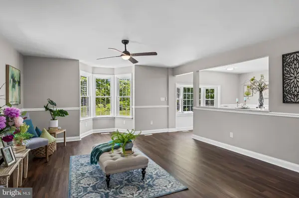 402 BARNSBORO RD, Sewell, NJ 08080