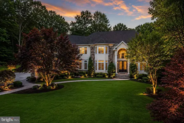 209 FOREST WOODS DR