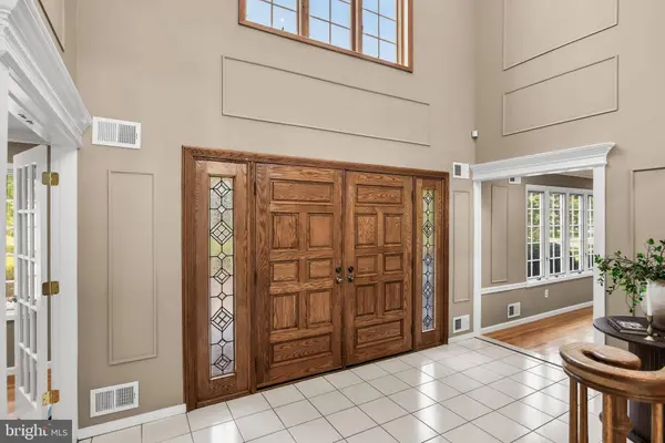 7 MICHAEL CT, Englishtown, NJ 07726