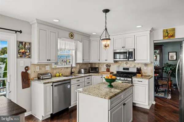 956 ASHBURN WAY, Swedesboro, NJ 08085