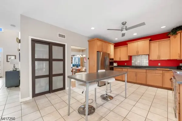 5 Teakwood Ct, Jefferson Twp., NJ 07849